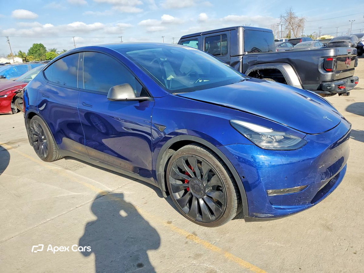 Tesla Model Y 2022
