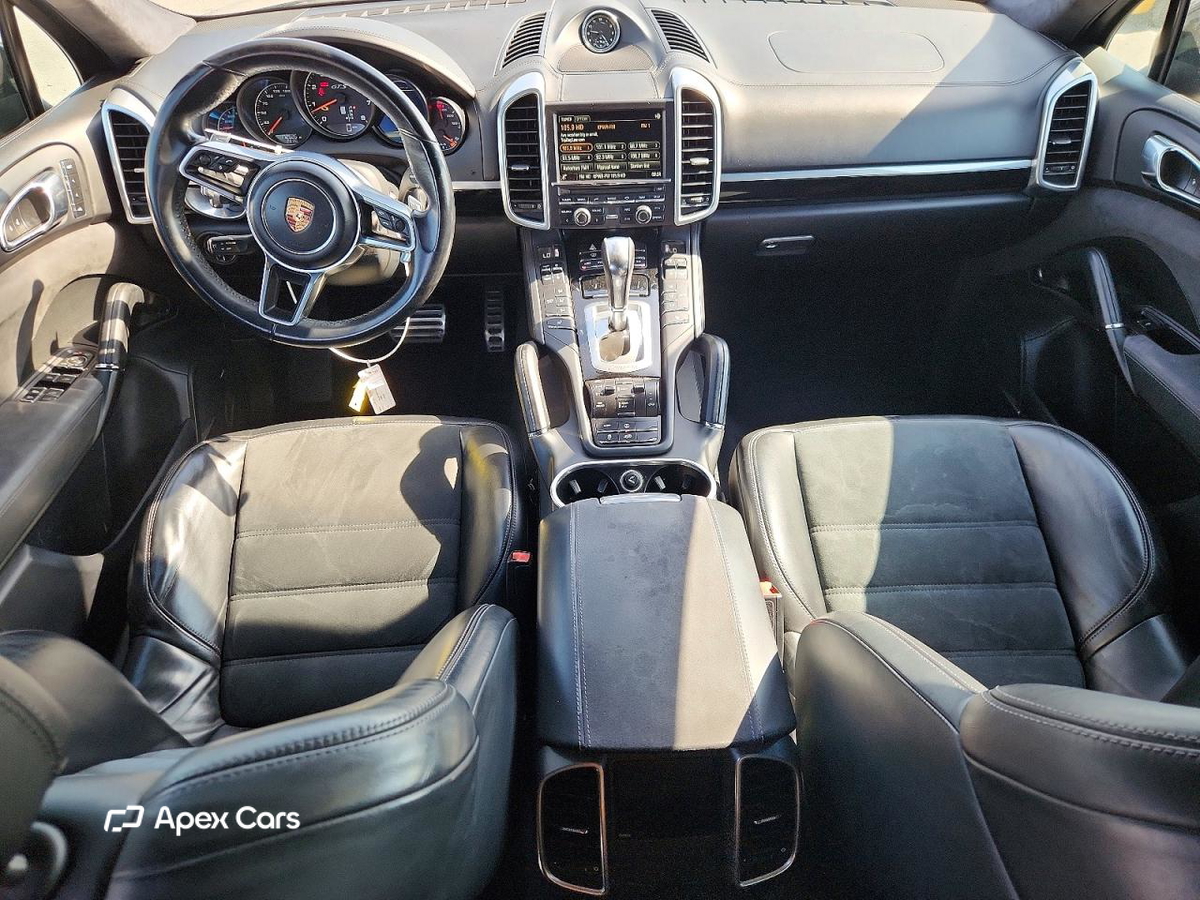 Porsche Cayenne 2016