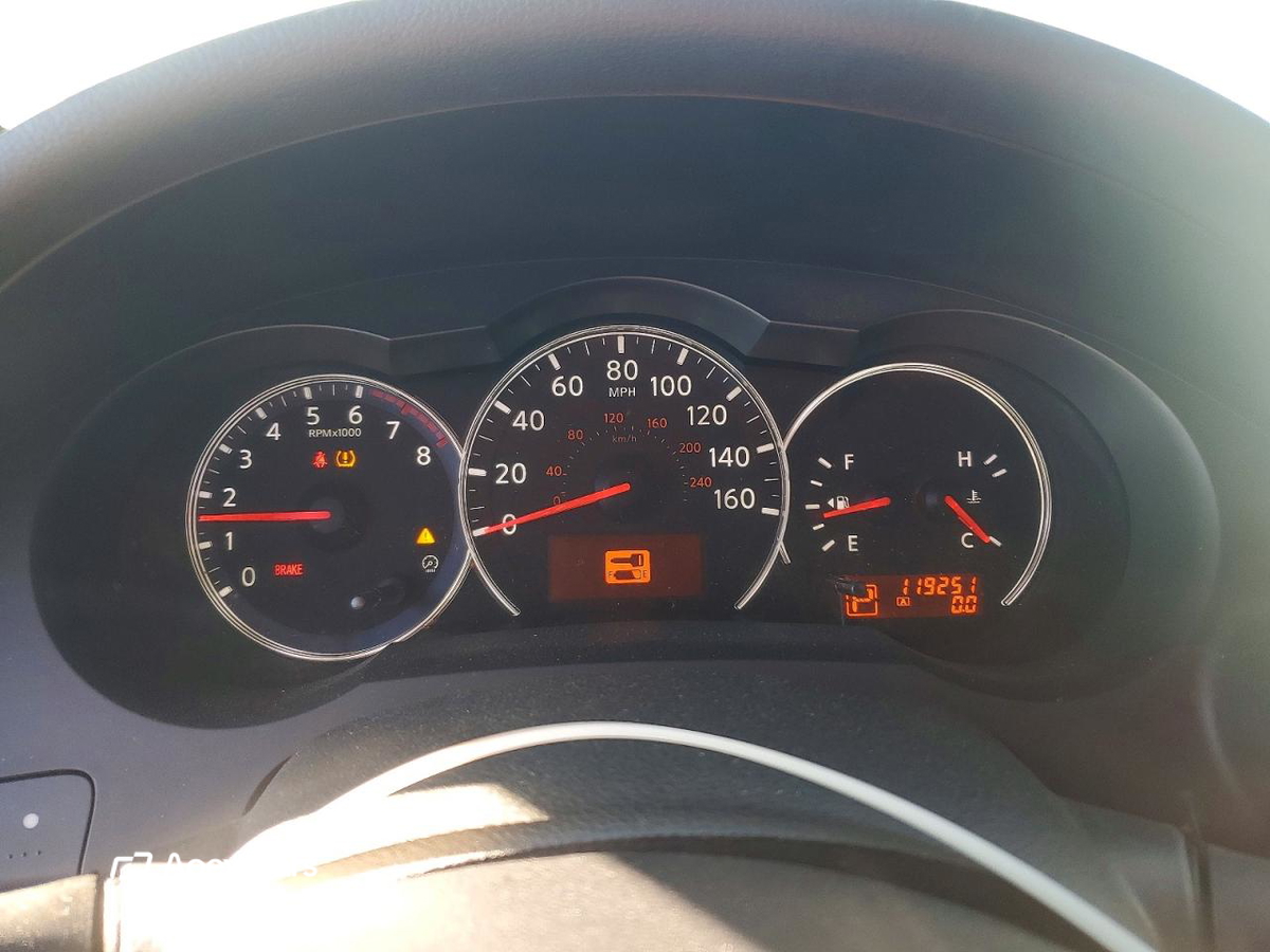 Nissan Altima 2011