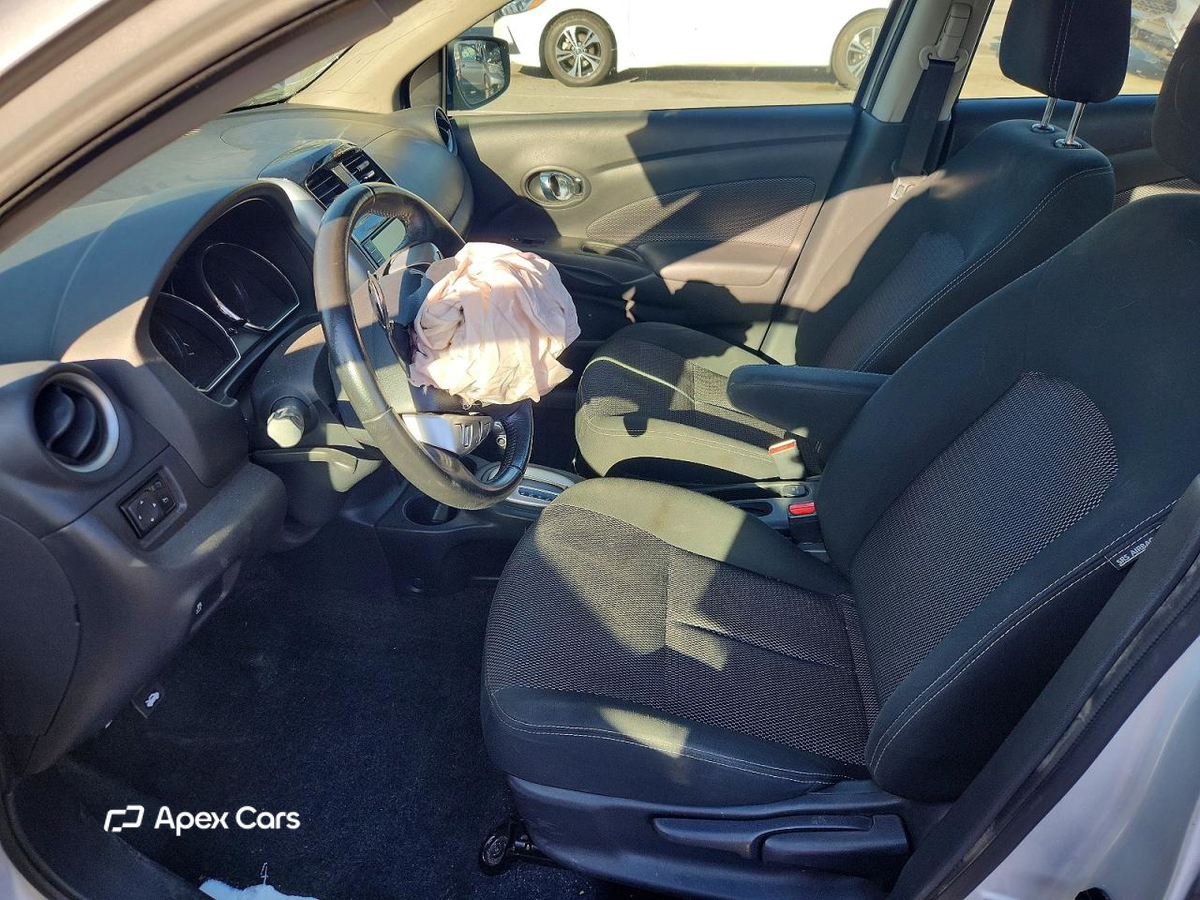 Nissan Versa 2018