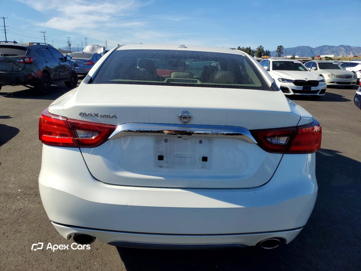 Nissan Maxima 2016