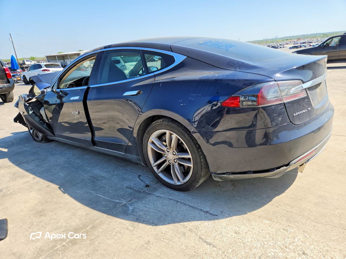 Tesla Model S 2013