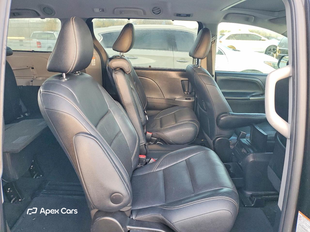 Toyota Sienna 2017