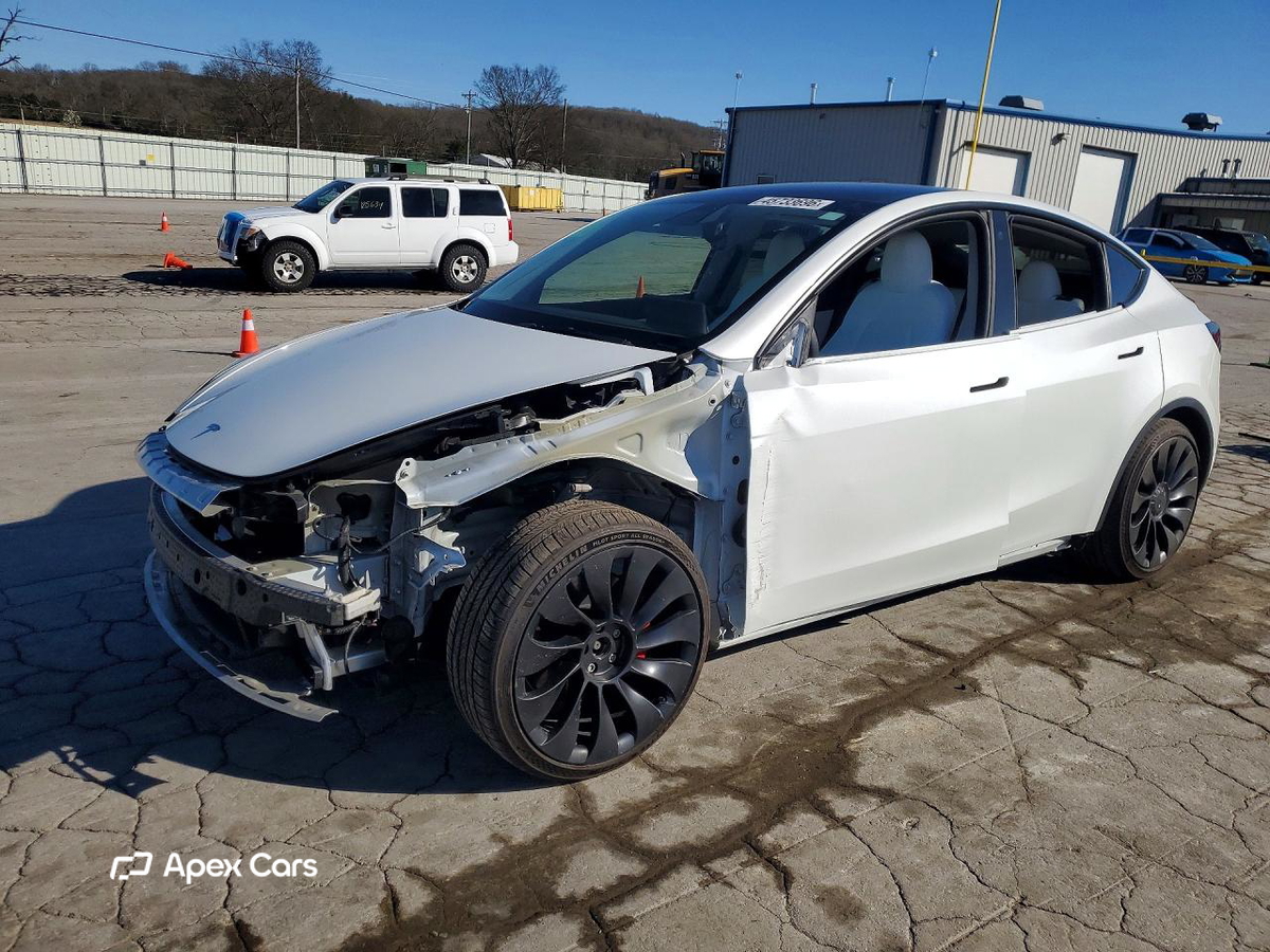 Tesla Model Y 2022
