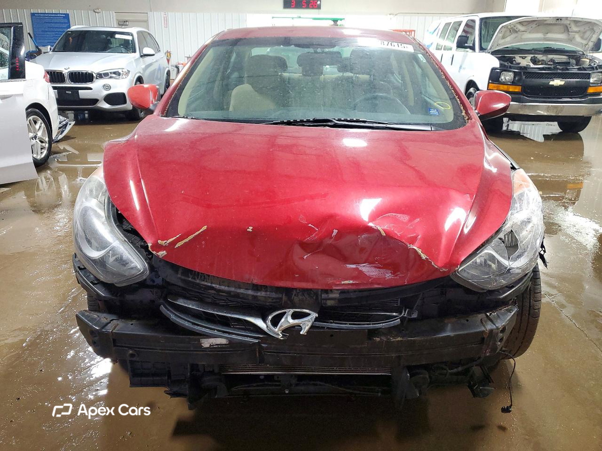 Hyundai Elantra 2013