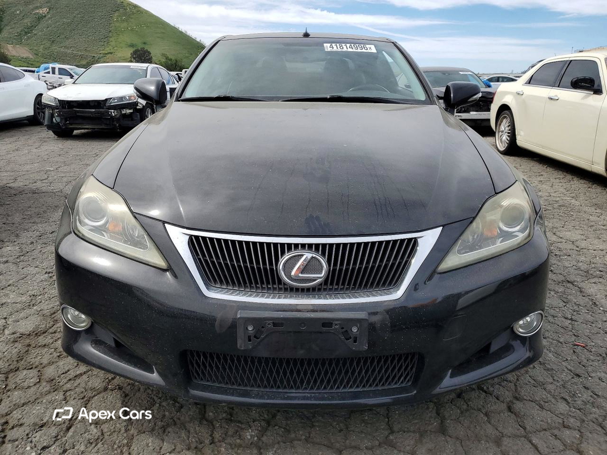 Lexus IS 2011