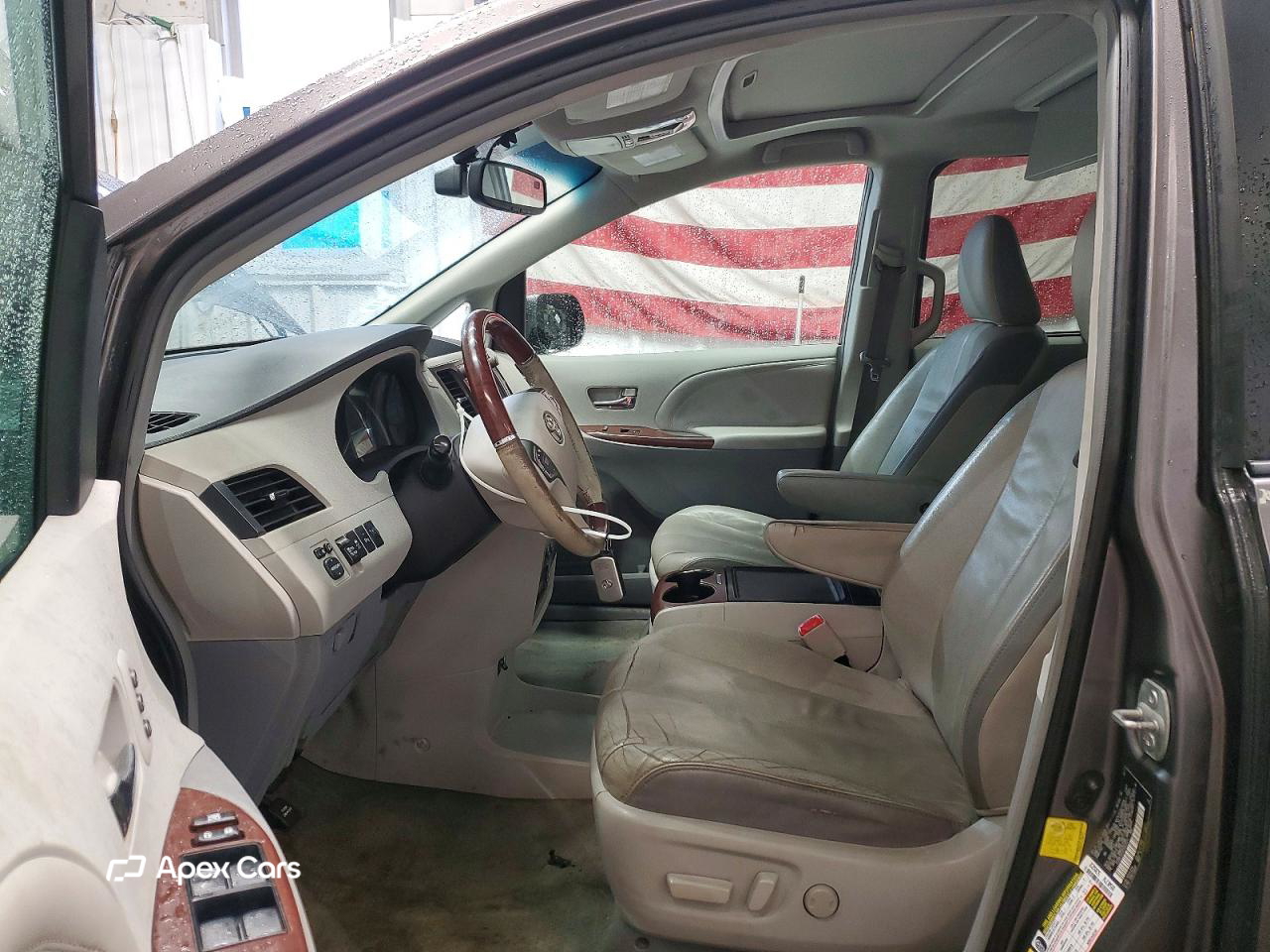Toyota Sienna 2012