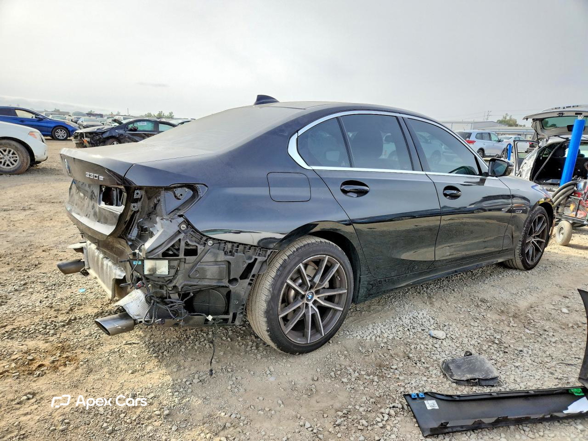 BMW Series 3 2022