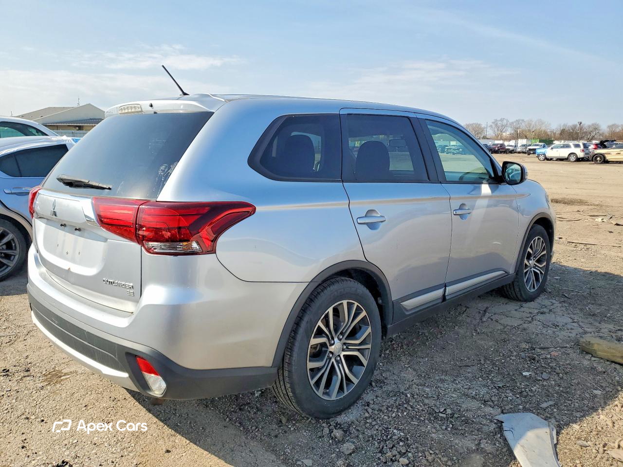 Mitsubishi Outlander 2016