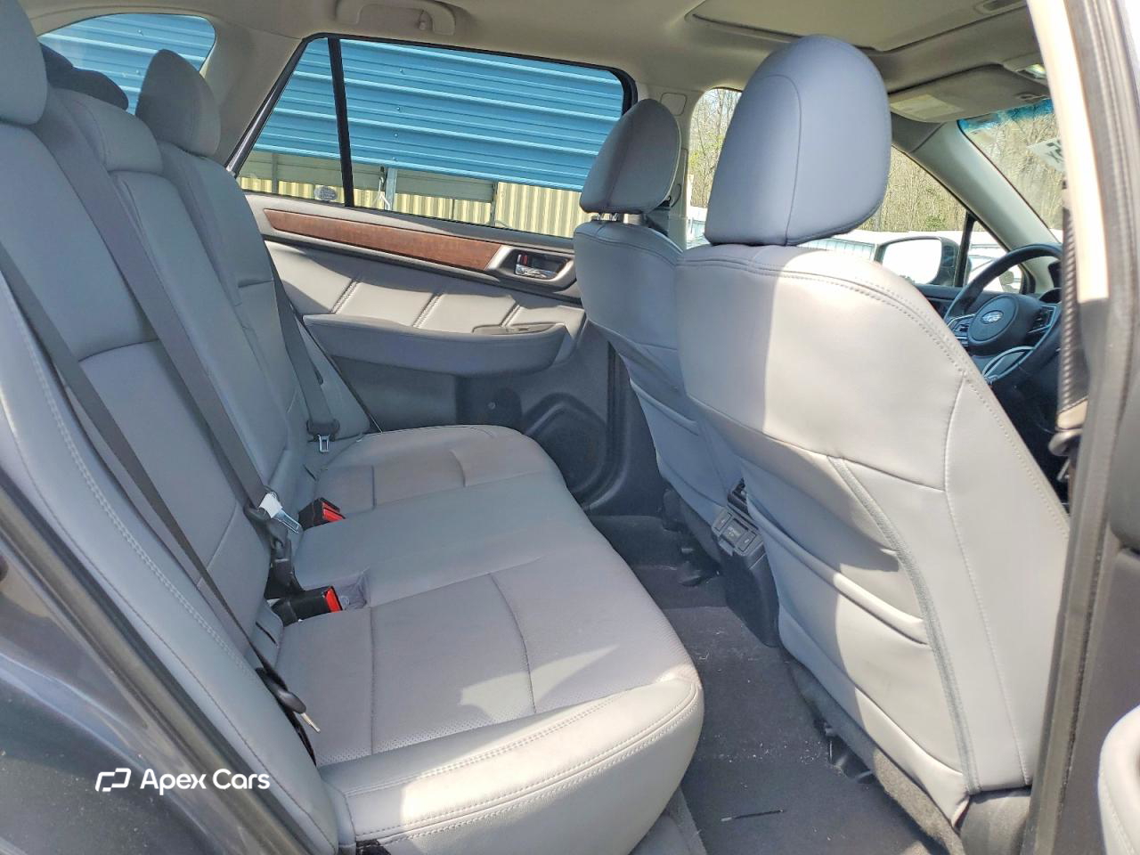 Subaru Outback 2018