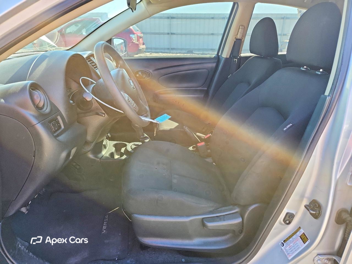 Nissan Versa 2019
