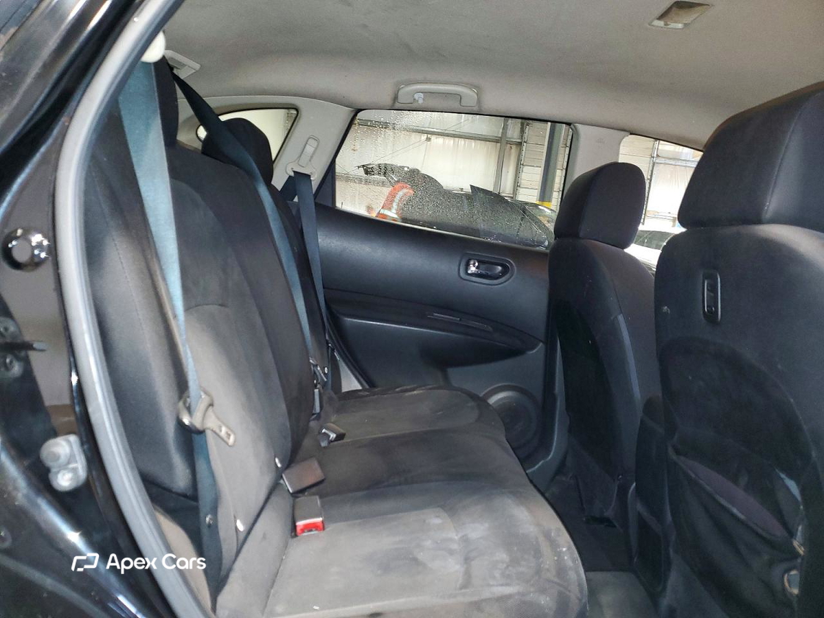 Nissan Rogue 2010