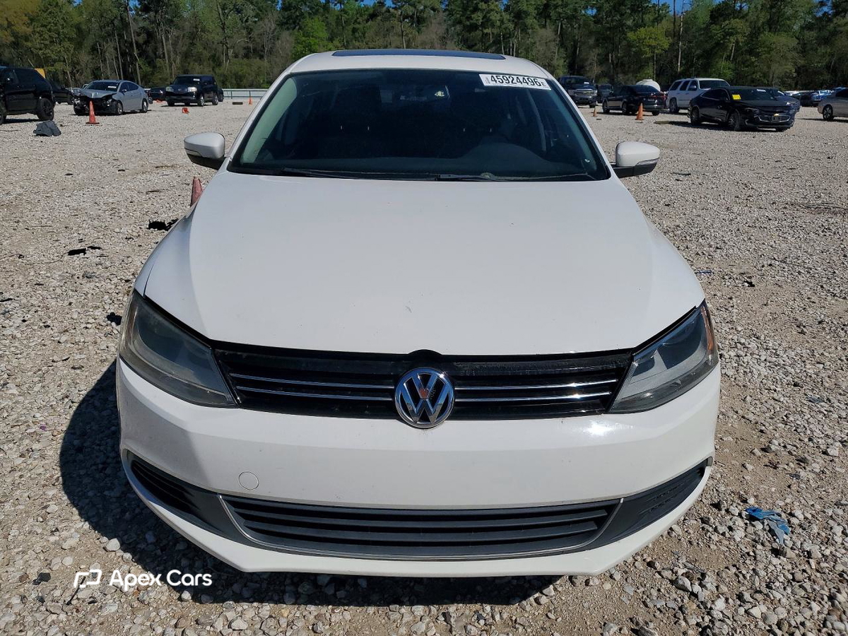 Volkswagen Jetta 2013