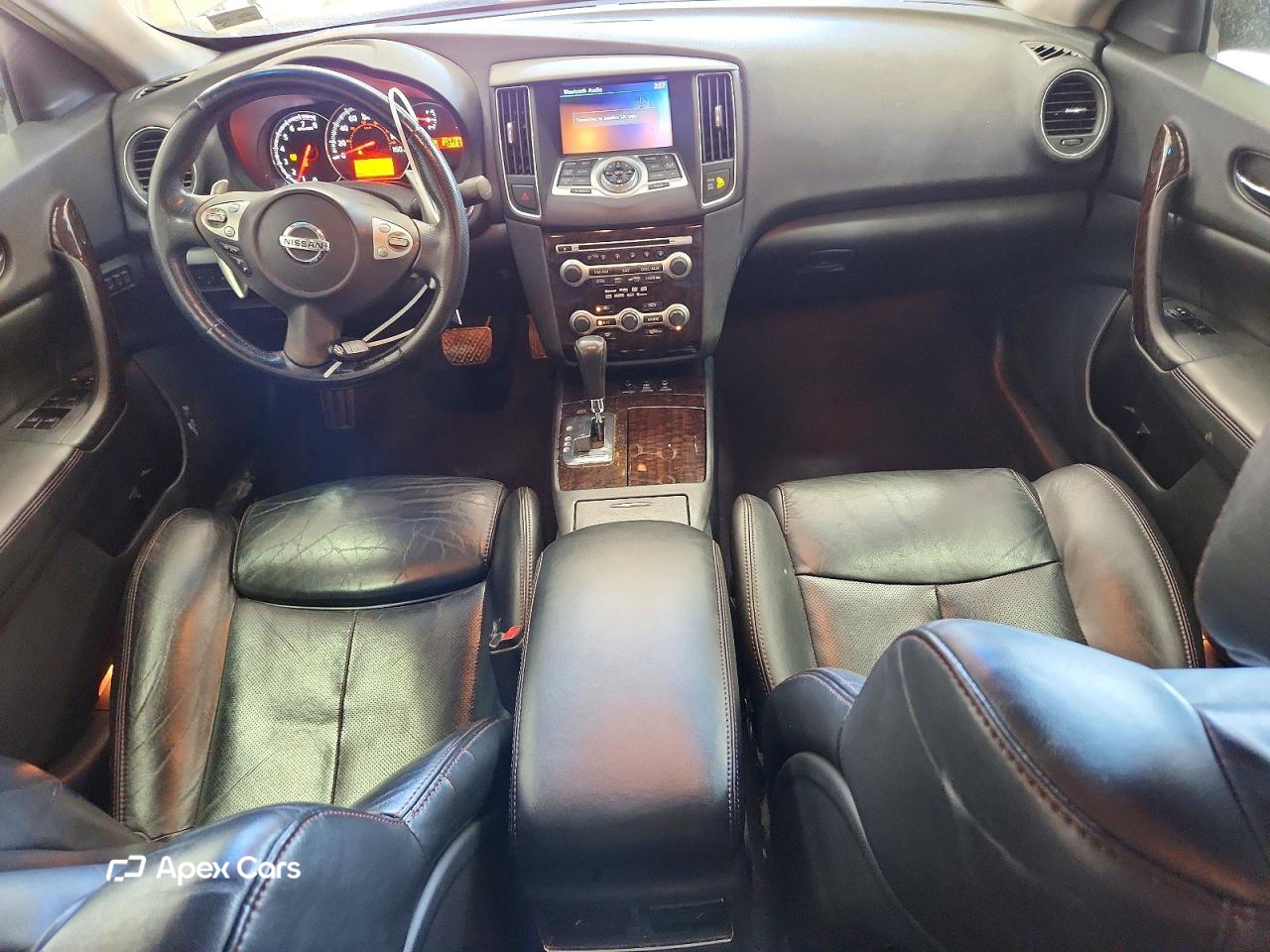 Nissan Maxima 2010