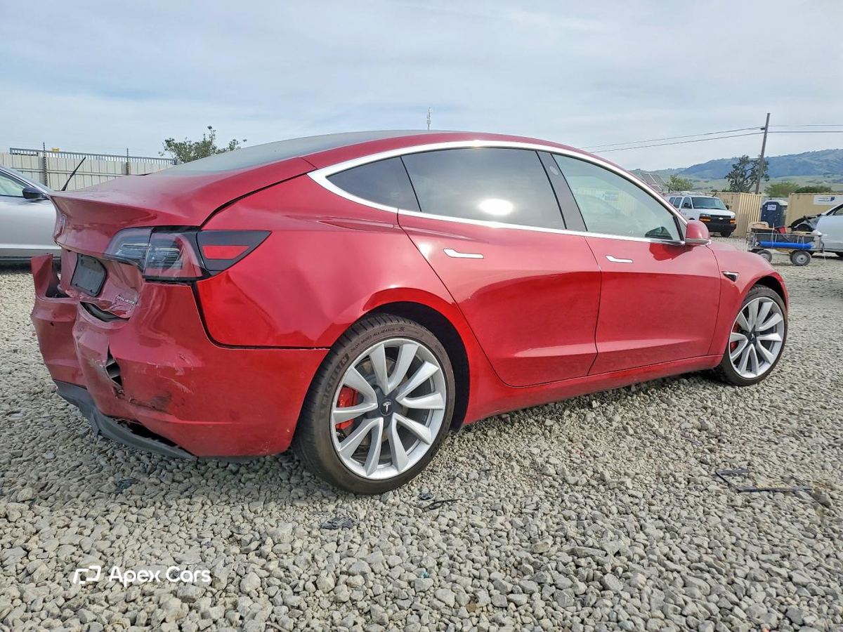 Tesla Model 3 2020