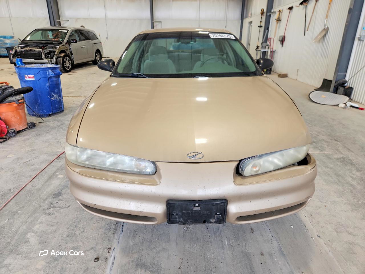 Oldsmobile Intrigue 2002