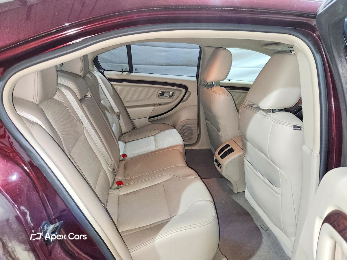 Ford Taurus 2011