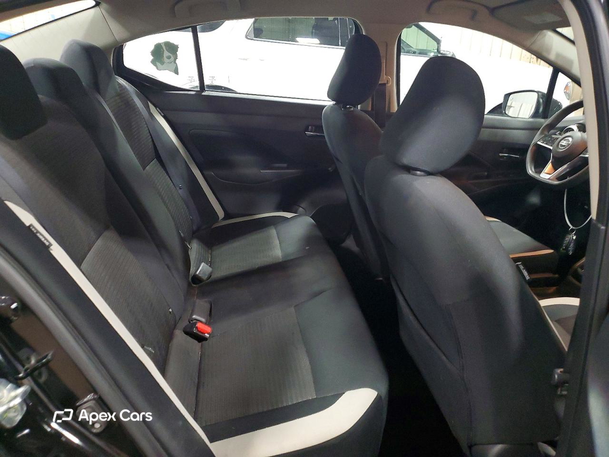 Nissan Versa 2021
