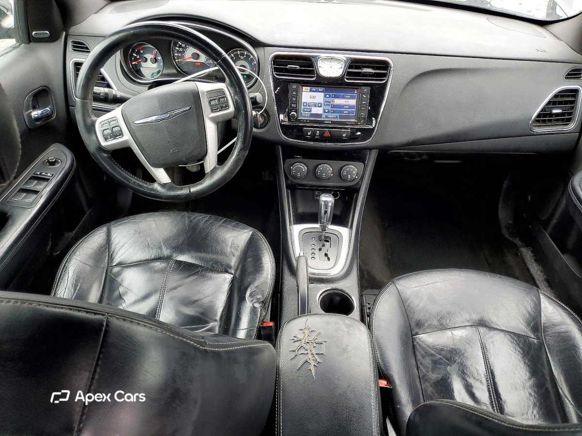 Chrysler 200 2013