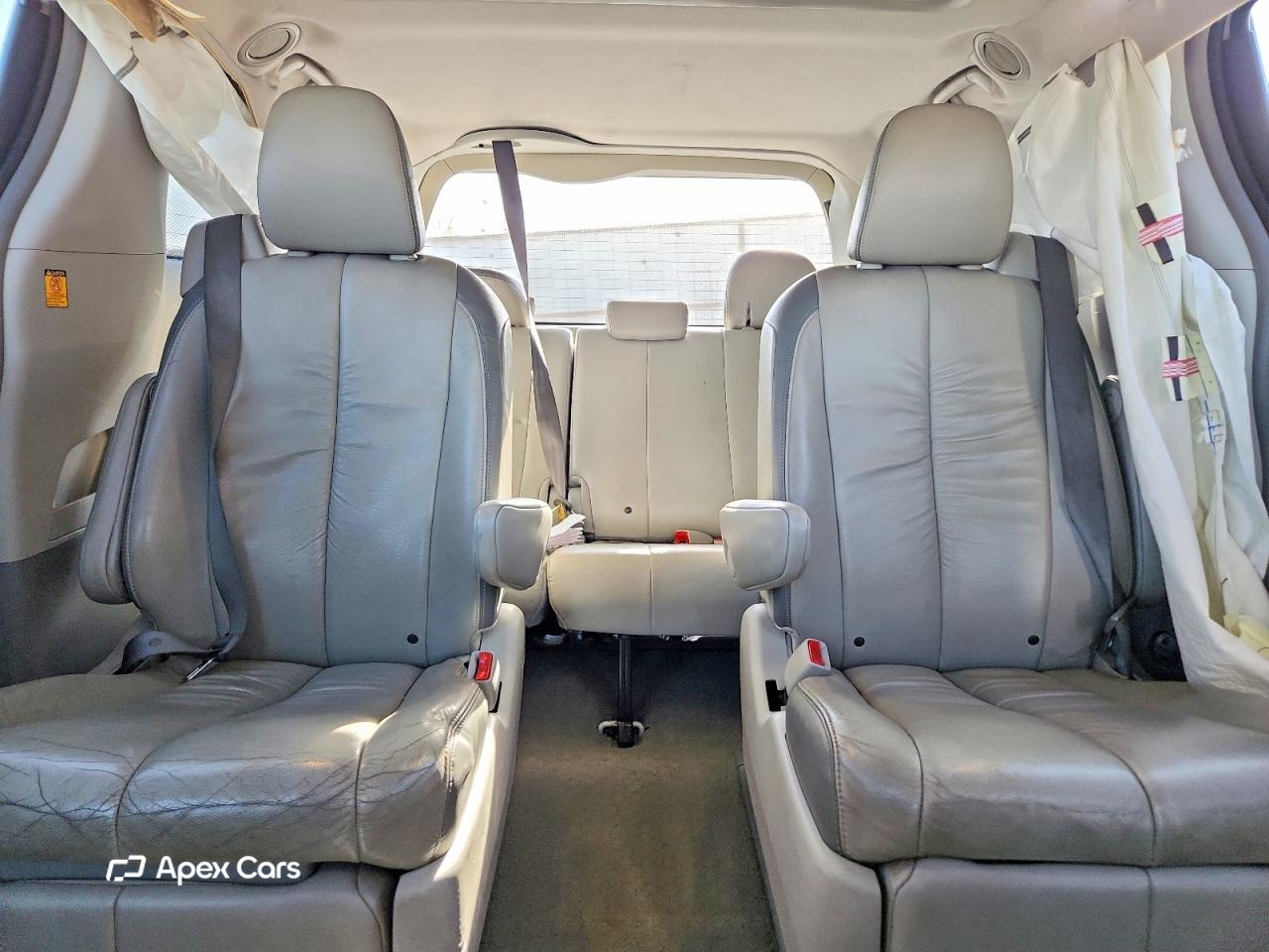 Toyota Sienna 2012