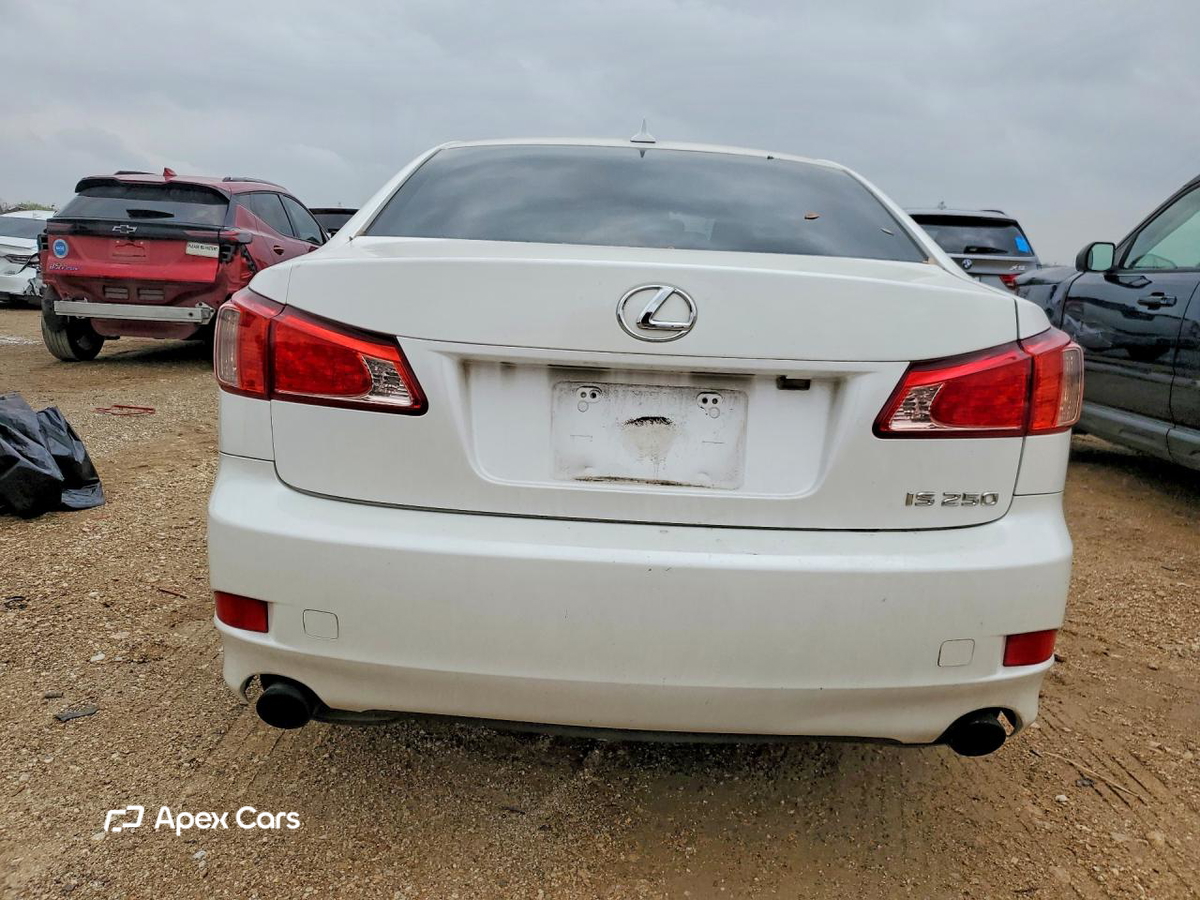 Lexus IS 2012