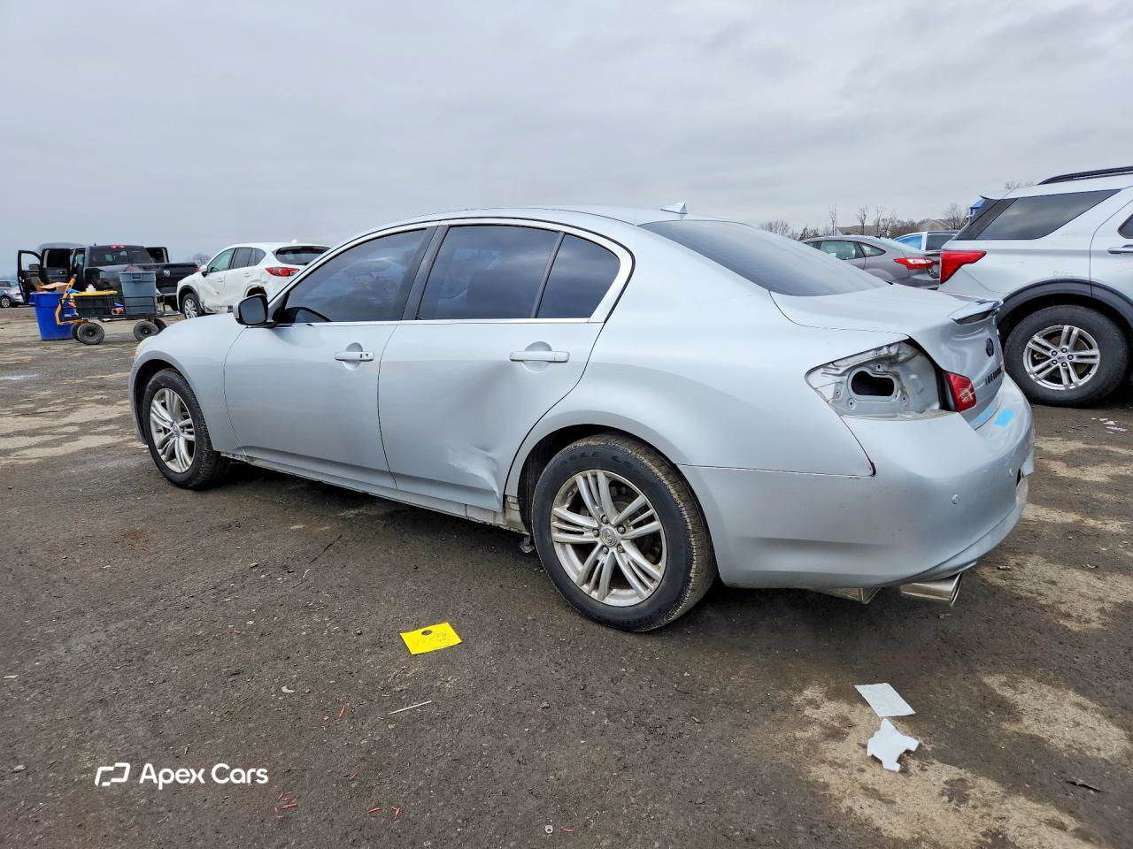 Infiniti  2012