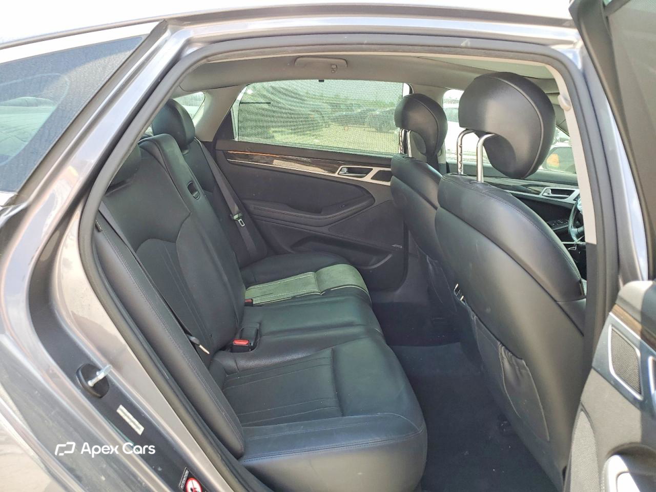 Hyundai Genesis 2015