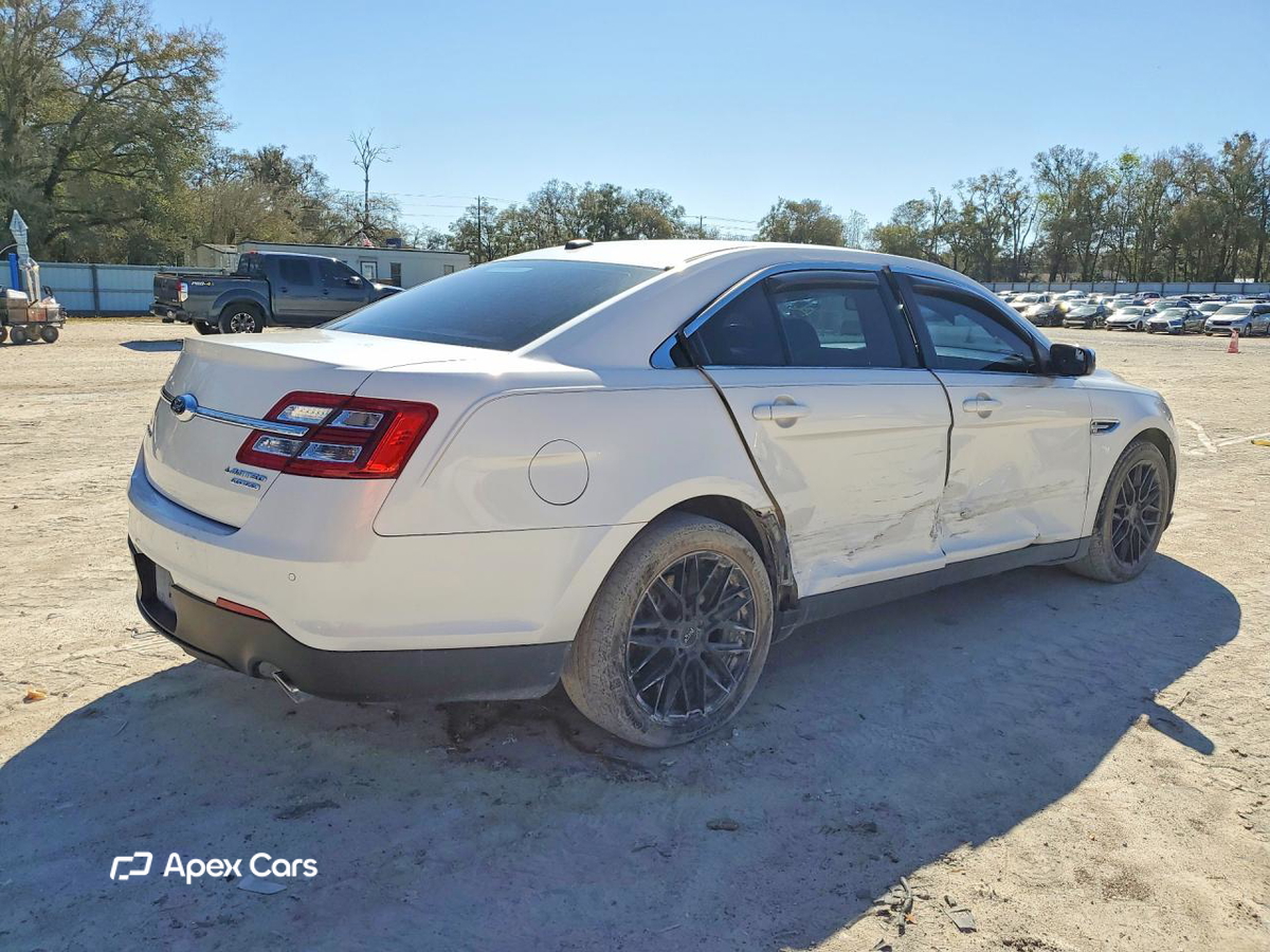 Ford Taurus 2015