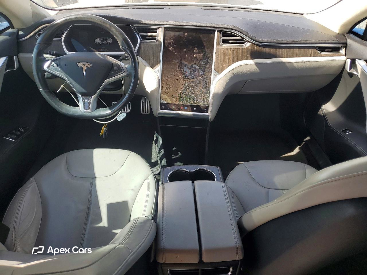 Tesla Model S 2013