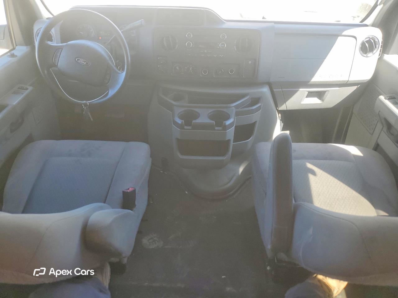 Ford Econoline 2014