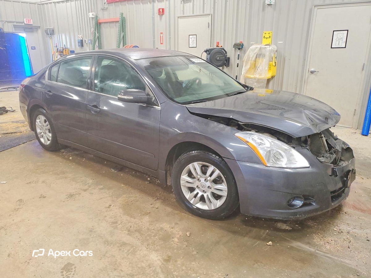 Nissan Altima 2012