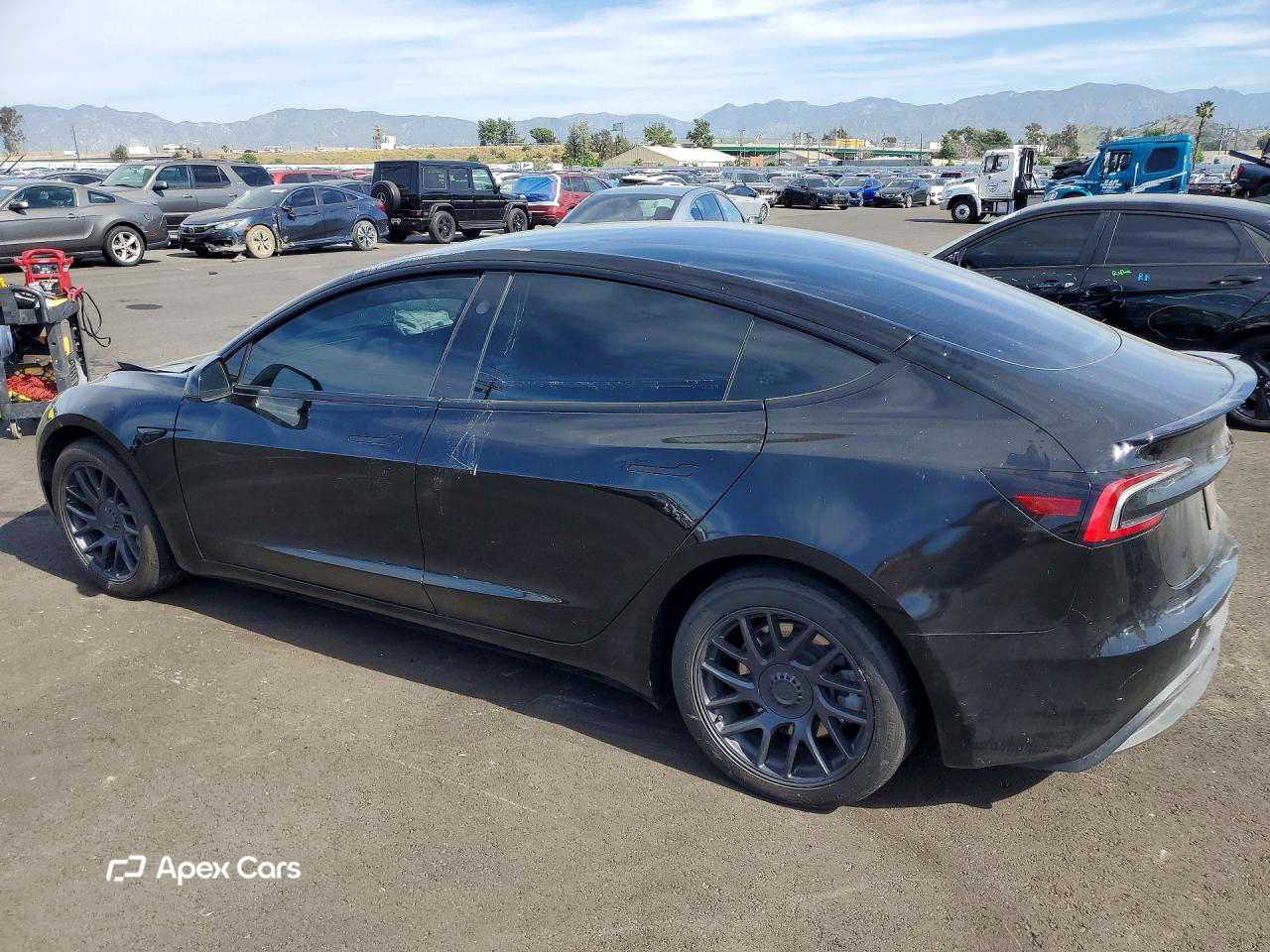 Tesla Model 3 2024