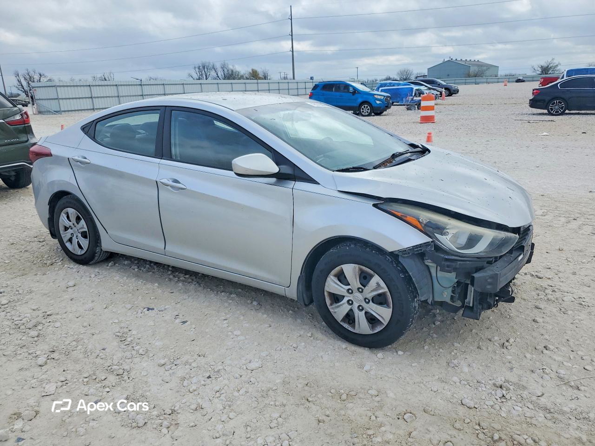 Hyundai Elantra 2016
