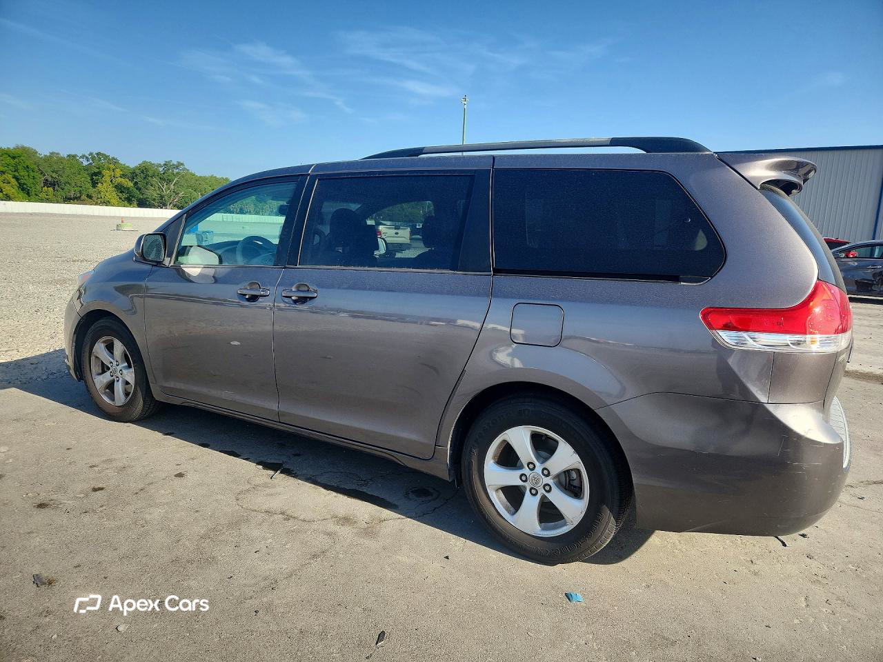 Toyota Sienna 2011
