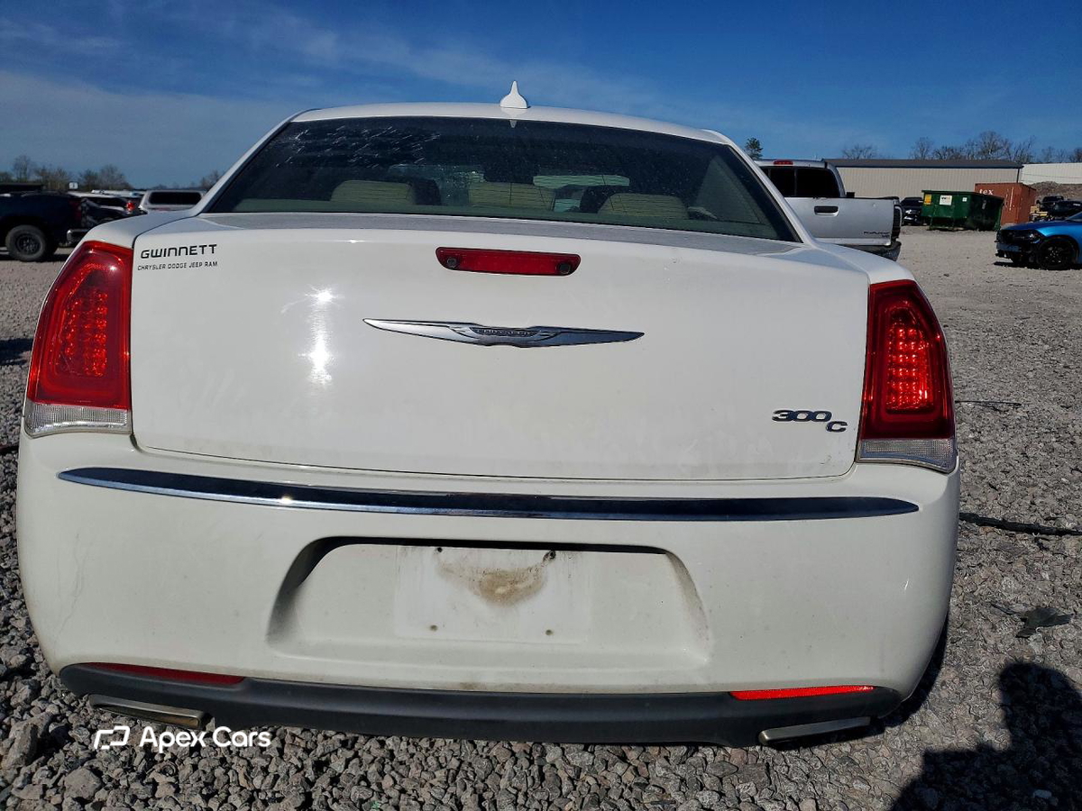 Chrysler 300 2016