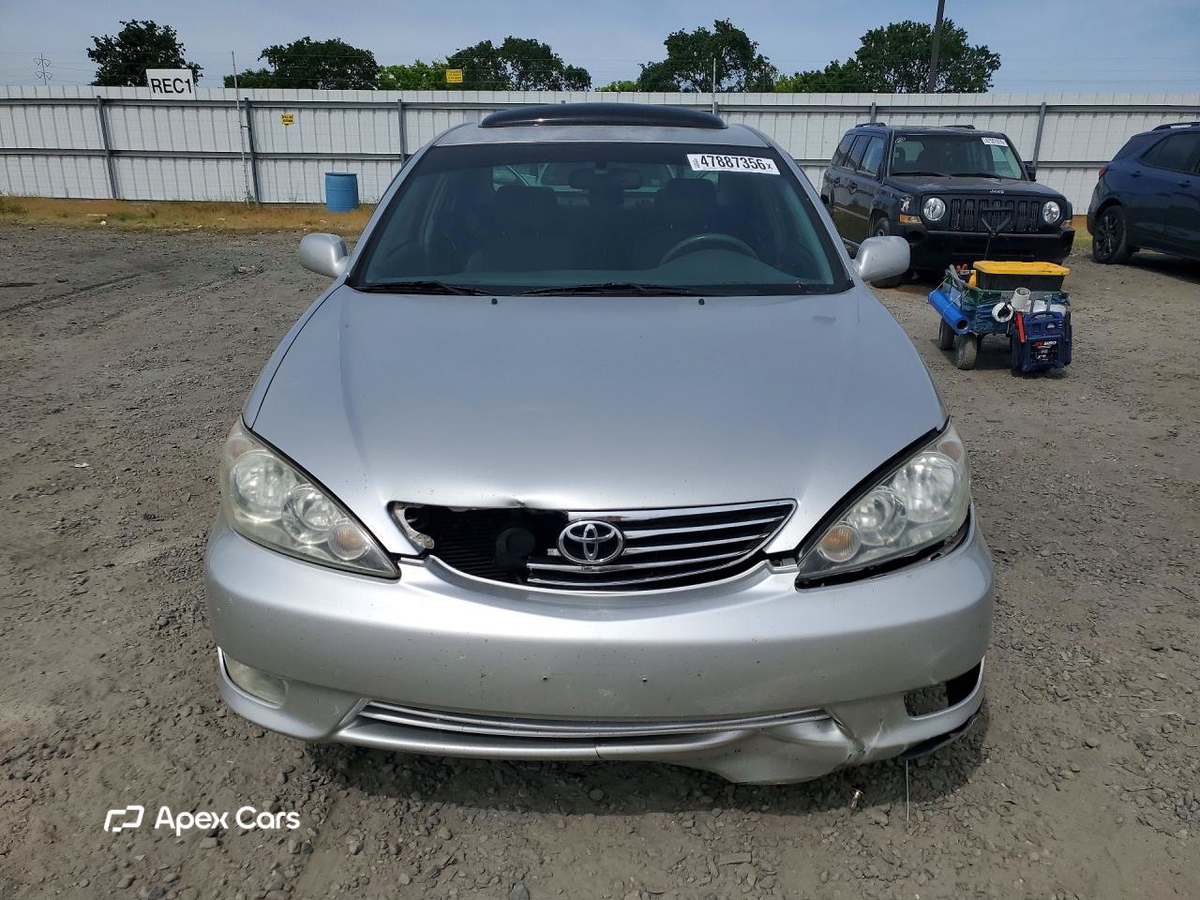 Mazda  2005