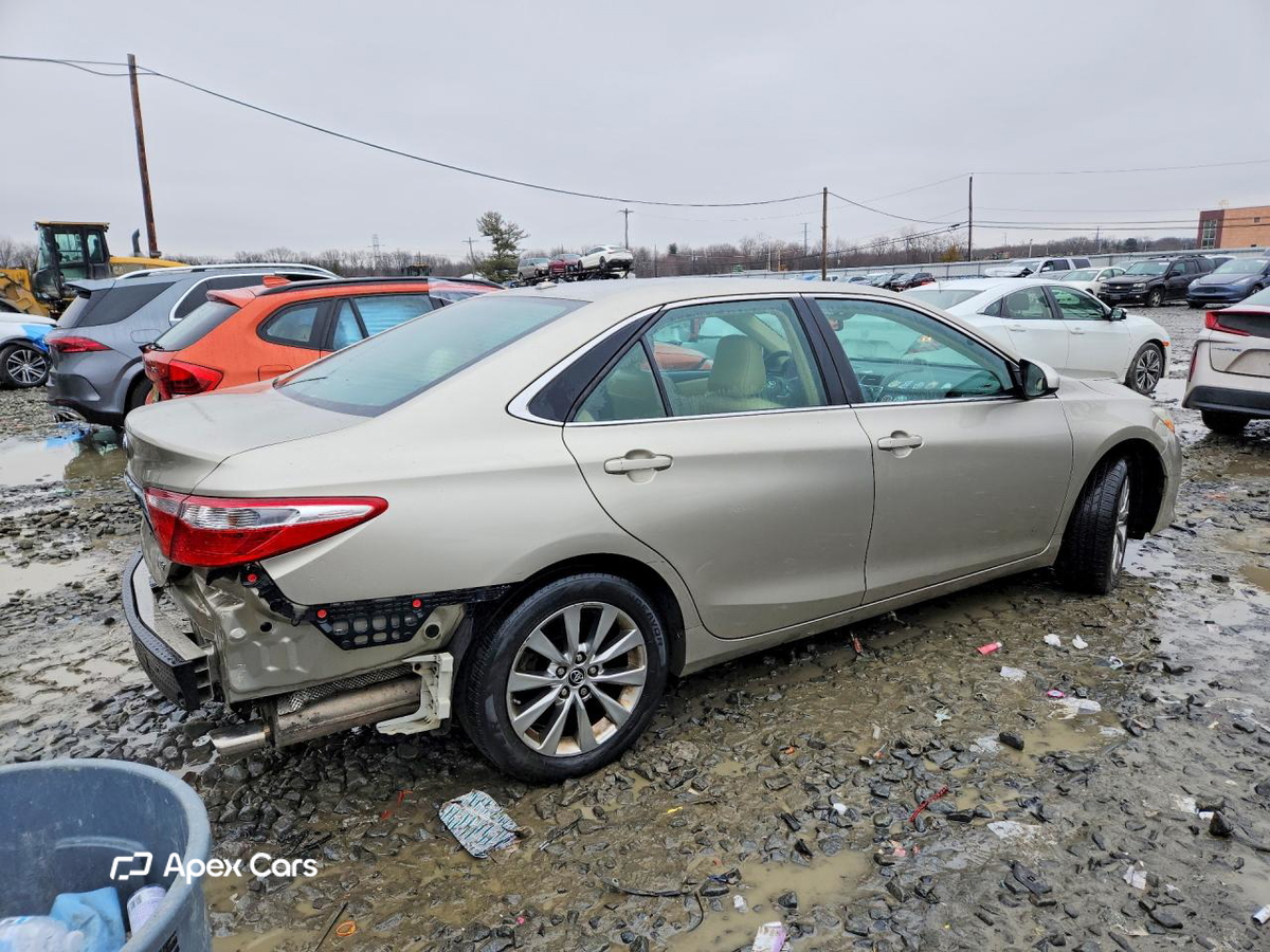 Toyota Camry 2016
