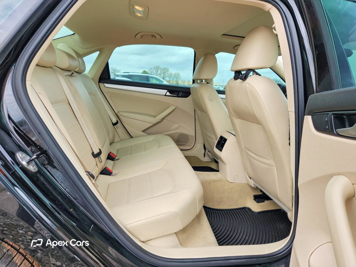 Volkswagen Passat 2013