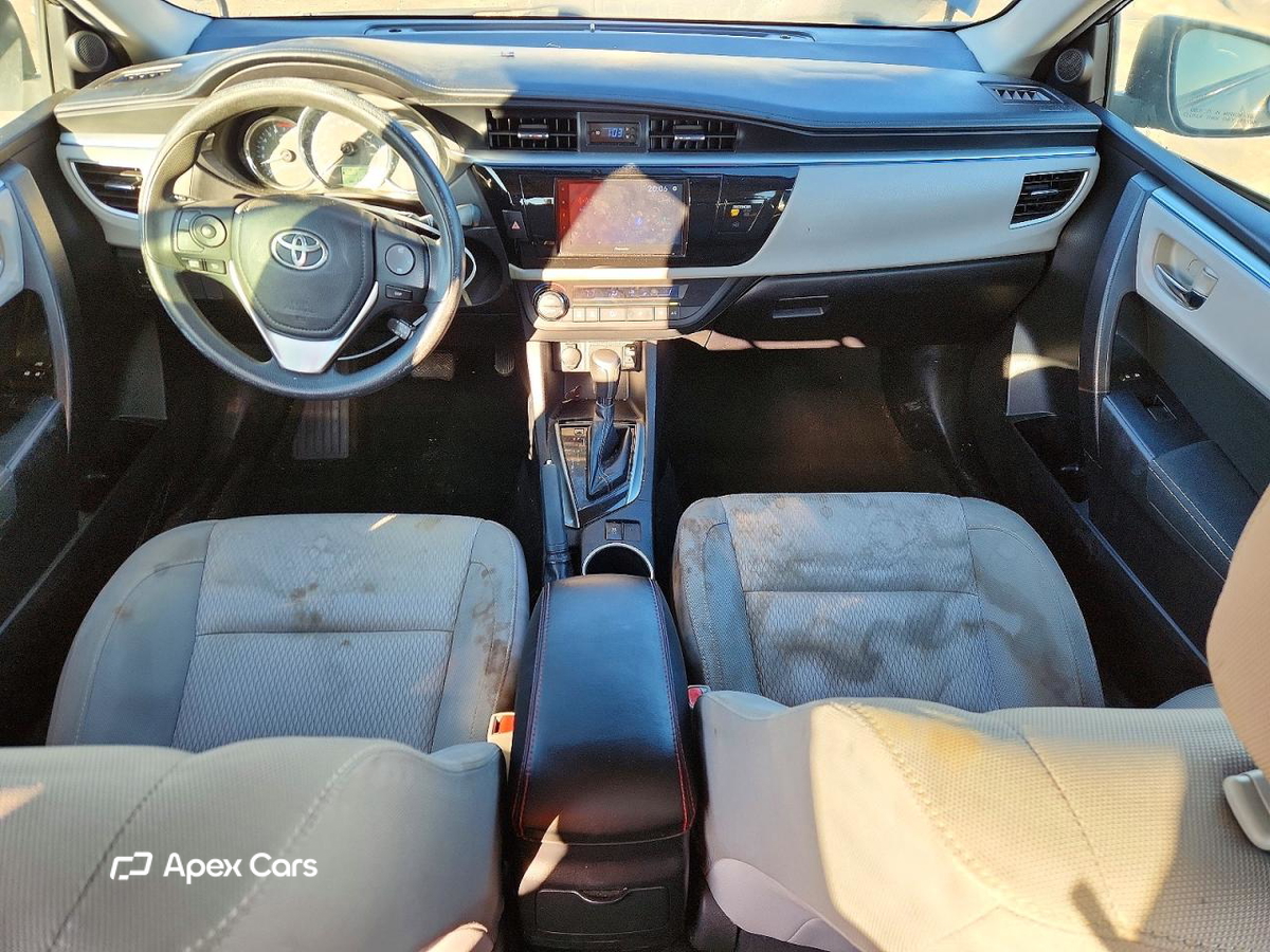 Toyota Corolla 2015
