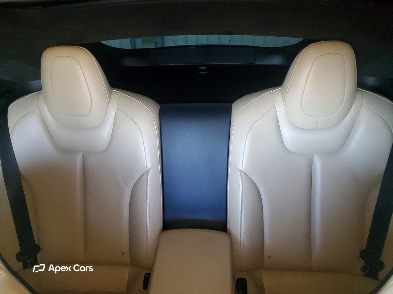Tesla Model S 2015