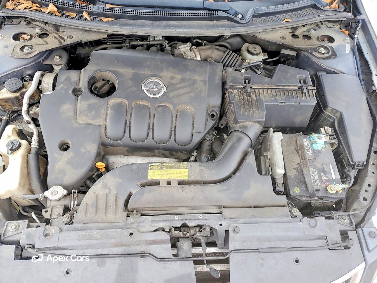 Nissan Altima 2010