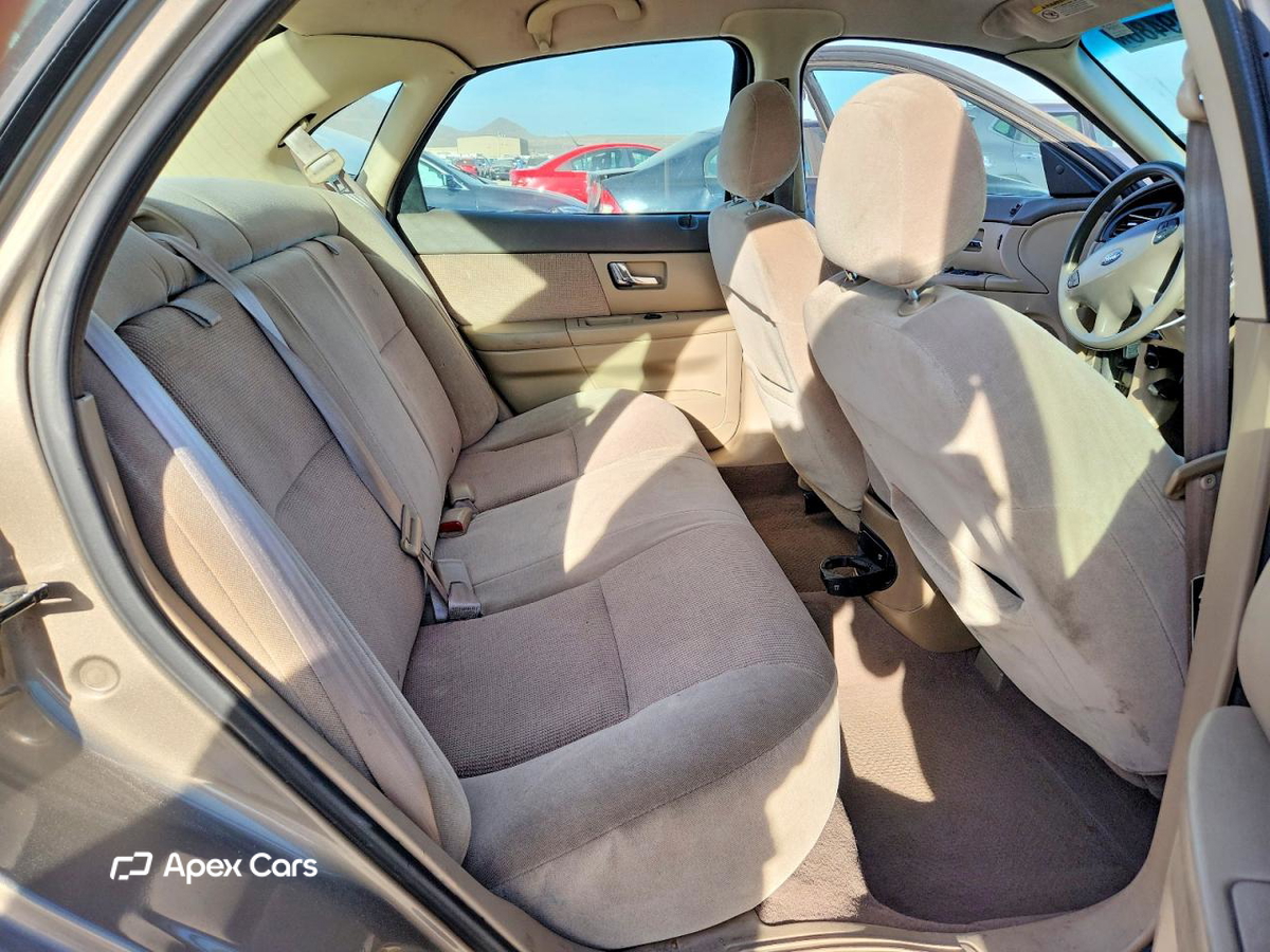 Ford Taurus 2002