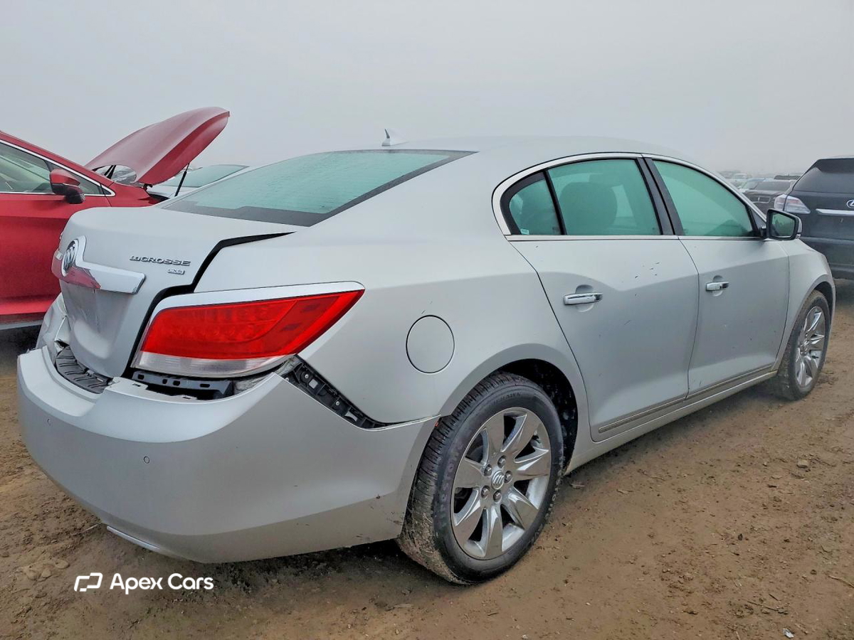 Buick LaCrosse 2011
