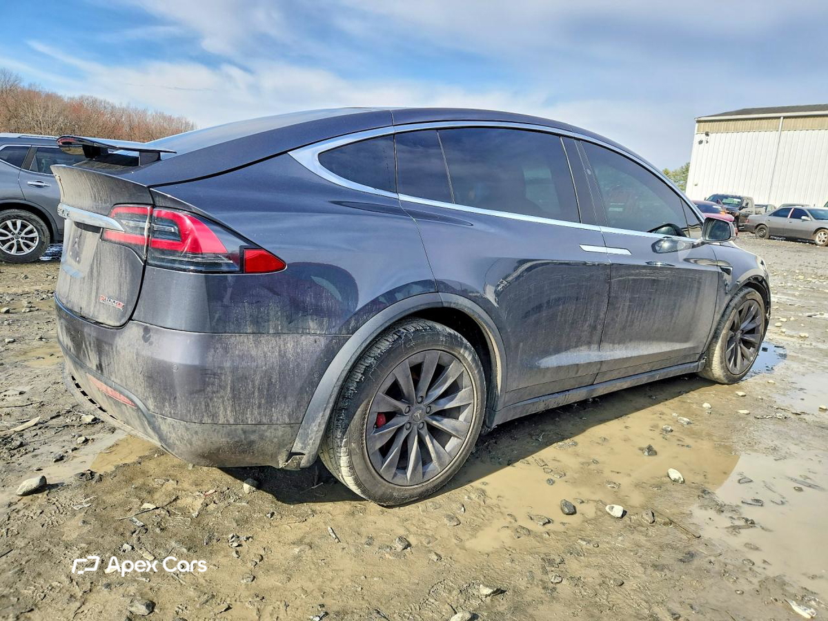 Tesla Model X 2017