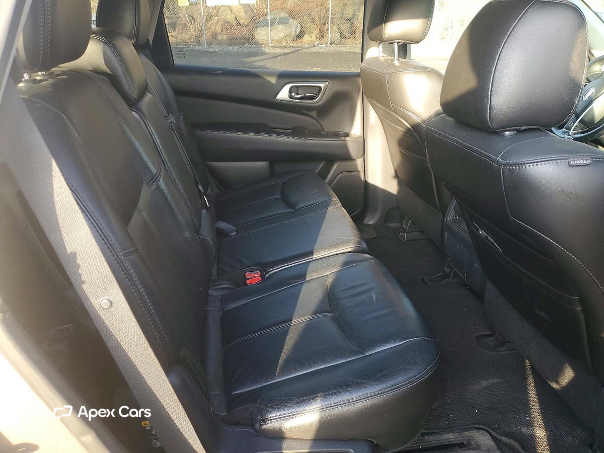 Nissan Pathfinder 2013