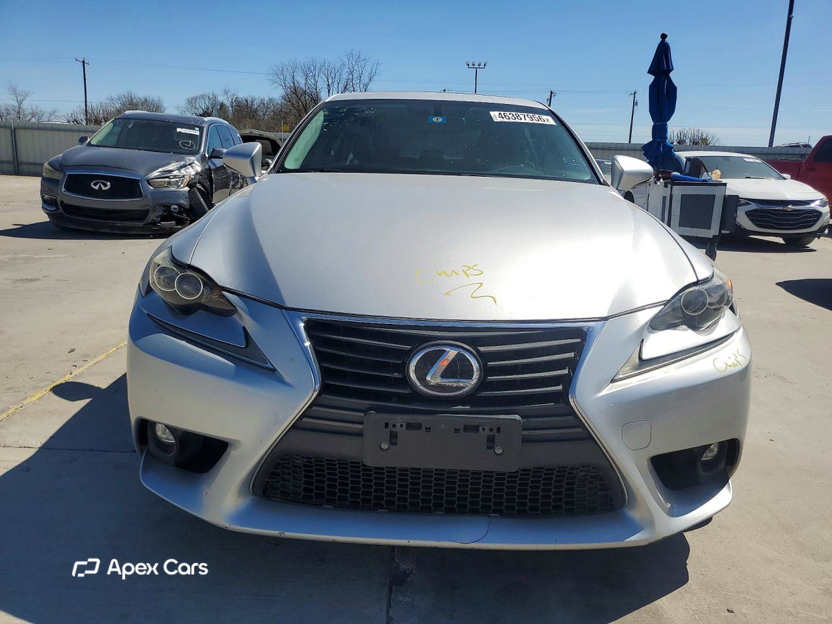 Lexus IS 2015