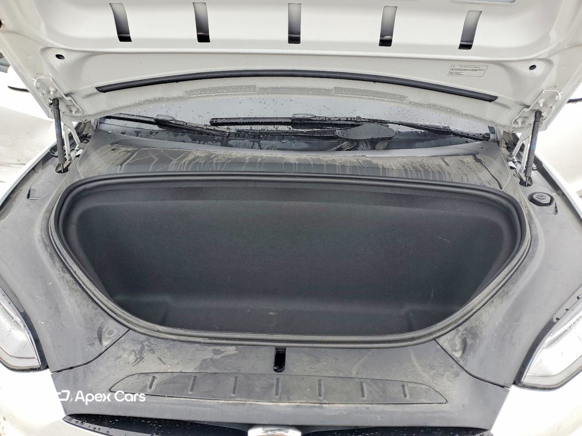 Tesla Model X 2023