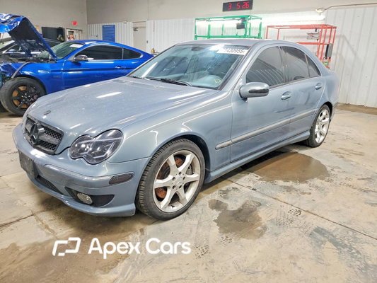 Mercedes-Benz  2007 - Image 1 of 12