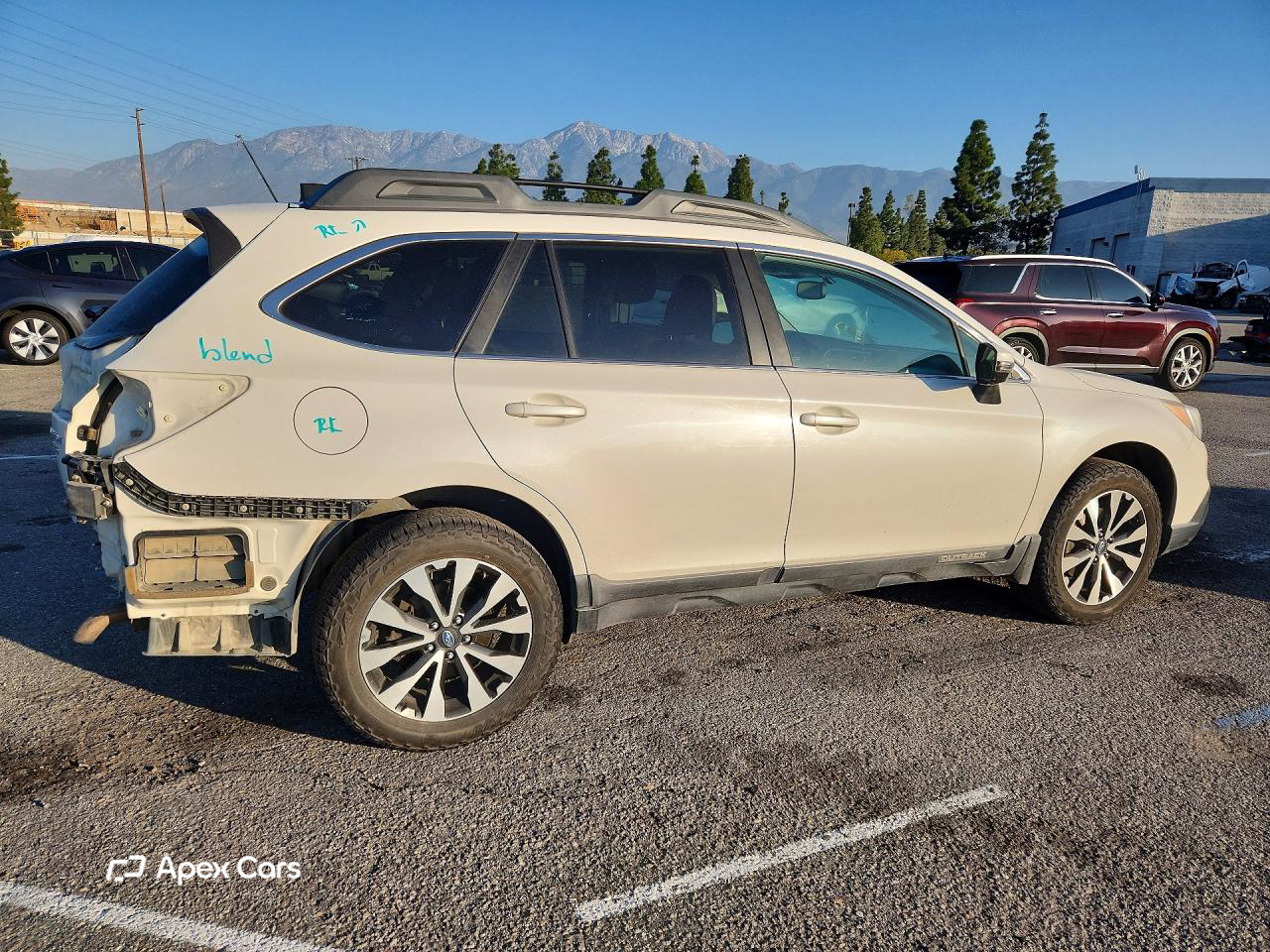 Subaru Outback 2016