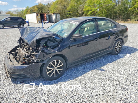 Volkswagen Jetta 2017 - Image 1 of 13